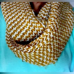 Woven scarf